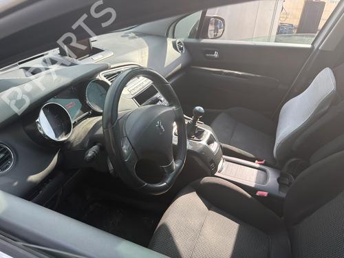 Used Parts PEUGEOT 5008 (0U_, 0E_) 2.0 HDi 150 / BlueHDi 150 4821321