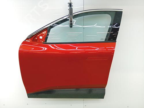 Used Left front door Left front door 37742298 37742298