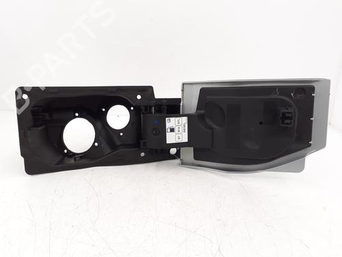 fuel-flap-renault-trafic-iii-platformchassis-eg_-2014-32021433 main image