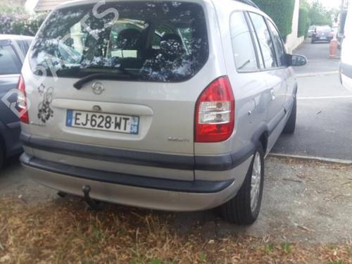 Left front fog light OPEL ZAFIRA A MPV (T98) 2.2 DTI 16V (F75) | BP24785255C30 