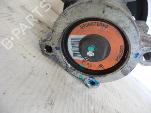 Used Steering pump Steering pump PEUGEOT 306 Hatchback (7A, 7C, N3, N5) 1.9 D (69 hp) 33970292 33970292