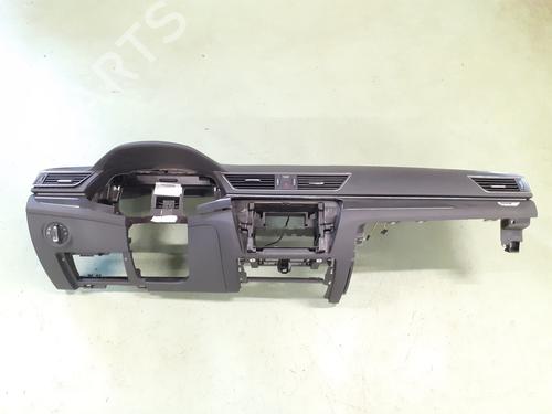 Armaturenbrett für SKODA SUPERB III (3V3) 1.8 TSI (180 hp) 32730699