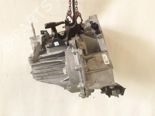 gearbox-renault-clio-v-b7_-2019-26457560 main image