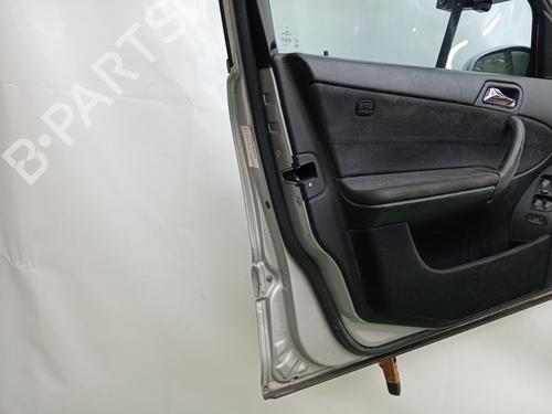 Used Left front door Left front door 39384284 39384284