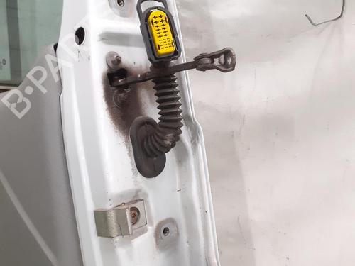 Used Left front door Left front door 24796159 24796159