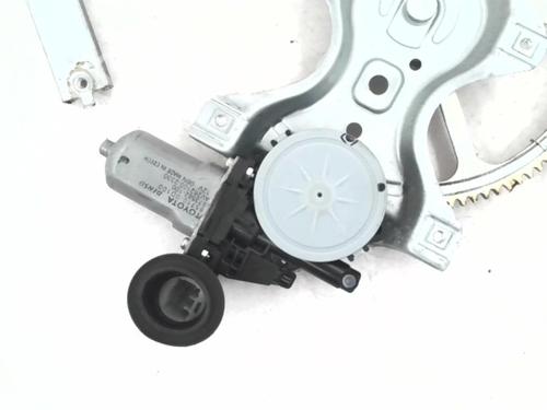 Front right window mechanism TOYOTA YARIS (_P13_) 1.4 D (NLP130_, NLP130) | BP24781573C23 
