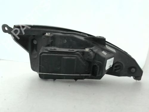 Left headlight FORD FOCUS I (DAW, DBW) 1.8 TDCi | BP24779132C28 