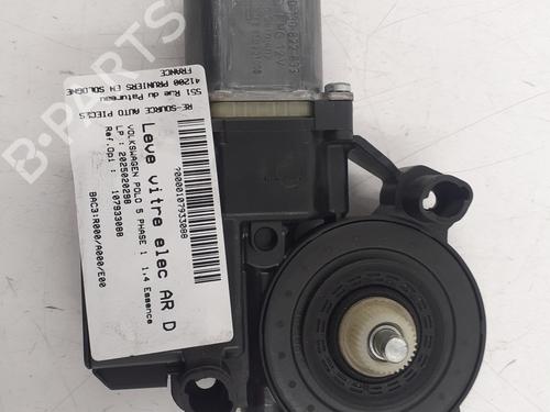 Used Rear wiper motor VW POLO V (6R1, 6C1) 1.4 GTI (180 hp) 30884613