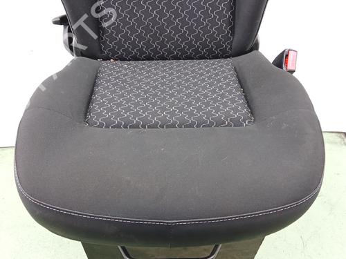 Used Right front seat Right front seat 39517556 39517556