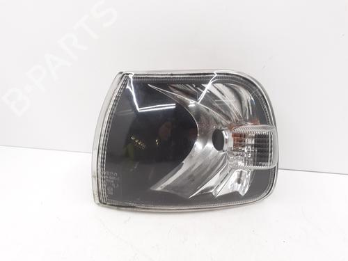 Used Left front indicator Left front indicator VW TRANSPORTER T4 Van (70A, 70H, 7DA, 7DH) 2.5 TDI (102 hp) 33635022 33635022