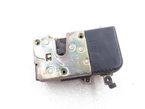 Højre fortil lås PEUGEOT 406 (8B) 2.0 HDI 110 | BP24796551C97