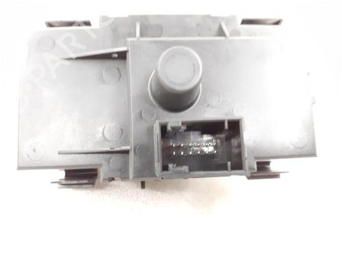 Used Headlight switch BMW 3 (E90) 318 d (122 hp) 24783187