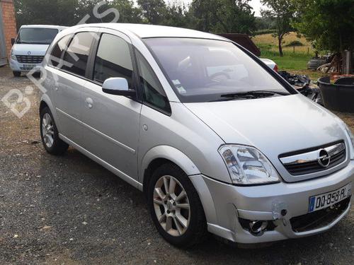 Błotnik przedni prawy OPEL MERIVA A MPV (X03) 1.7 CDTI (E75) | BP24788340C42 