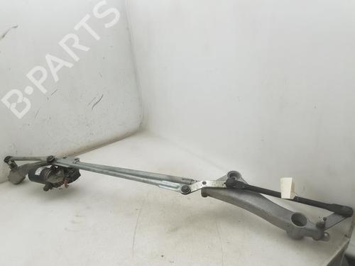 Used Front wiper motor MERCEDES-BENZ B-CLASS Sports Tourer (W245) B 180 CDI (245.207) (109 hp) 24776970