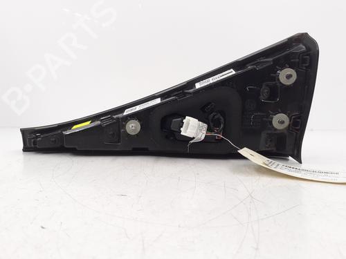 right-tailgate-light-kia-sportage-v-nq5-2021-32114674 main image