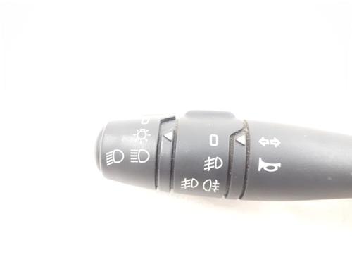 Commutateur RENAULT CLIO II (BB_, CB_) 1.6 16V (BB01, BB0H, BB0T, BB14, BB1D, BB1R, BB2KL, BB3G... (107 hp) 24784971