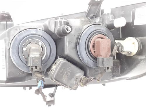 Right headlight OPEL ZAFIRA A MPV (T98) 1.8 16V (F75) | BP26972764C29