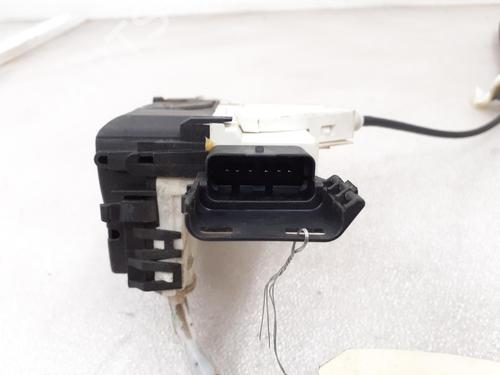 Front left lock PEUGEOT 5008 (0U_, 0E_) 1.6 HDi | BP24789236C98 