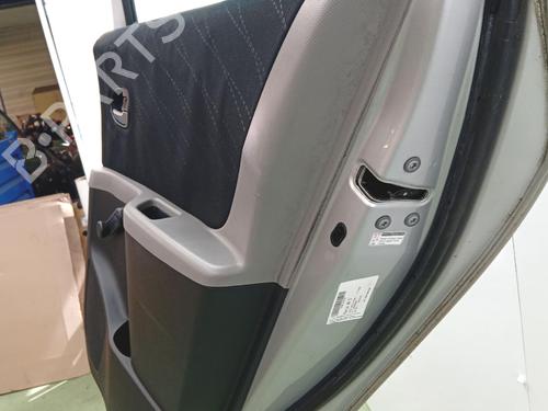 Dør højre bagtil Dør højre bagtil TOYOTA YARIS (_P9_) 1.4 D-4D (NLP90_, NLP90R) (90 hp) 36431110 36431110