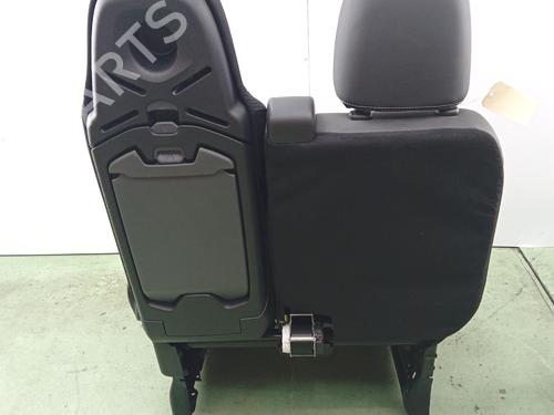 right-front-seat-renault-trafic-iii-van-fg_-2014-36583599 main image