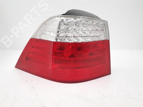 Feu arrière gauche BMW 5 Touring (E61) 523 i (190 hp) 30110175
