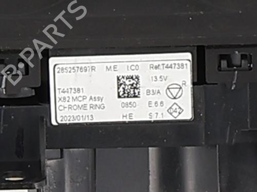 Used Climate control Climate control 37742142 37742142