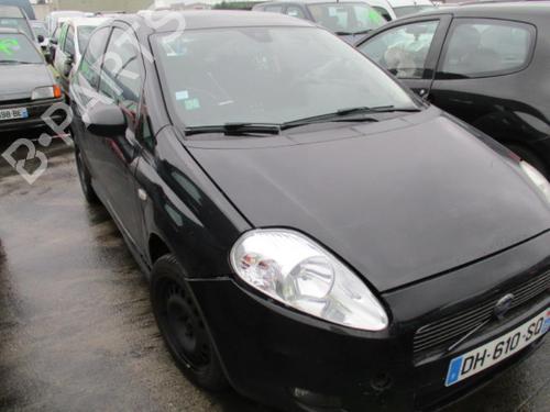 Left front fog light FIAT GRANDE PUNTO (199_) 1.9 D Multijet | BP24773861C30 