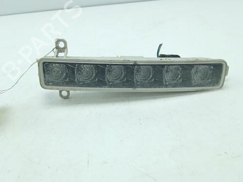 Used Left daytime light Left daytime light 38680632 38680632