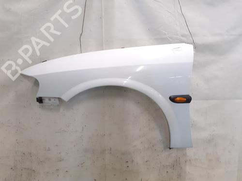 Used Left front fenders OPEL VECTRA B Hatchback (J96) 1.6 i 16V (F68) (101 hp) 25334414