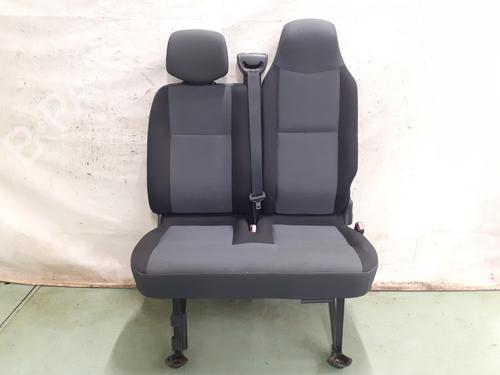 banco-frente-direito-renault-master-iii-platformchassis-ev-hv-uv-2010-32282181 main image