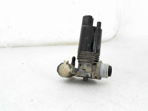 Used Washer pump Washer pump FORD FIESTA VI (CB1, CCN) 1.25 (82 hp) 24777447 24777447