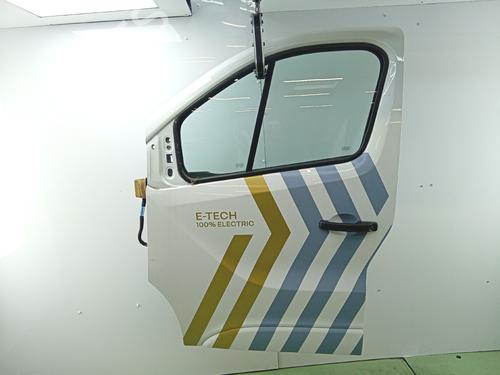 left-front-door-renault-trafic-iii-van-fg_-2014-36399734 main image