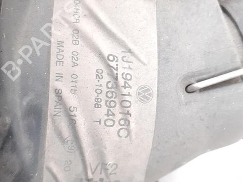 Right headlight VW GOLF IV (1J1) 1.6 | BP24788164C29 