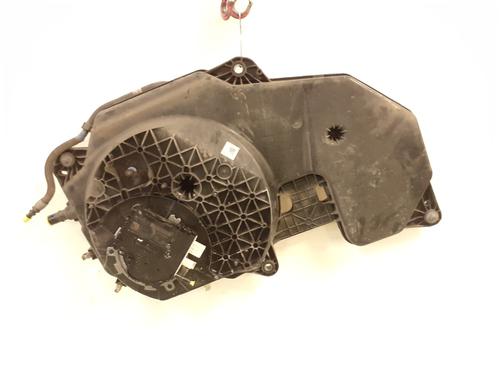 Depósito de AdBlue RENAULT MEGANE IV Hatchback (B9A/M/N_) 1.5 Blue dCi 115 (B9A6) (116 hp) 31150138