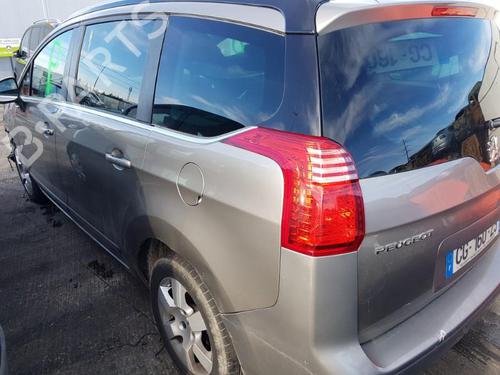 Right taillight PEUGEOT 5008 (0U_, 0E_) 1.6 HDi | BP24791988C35 