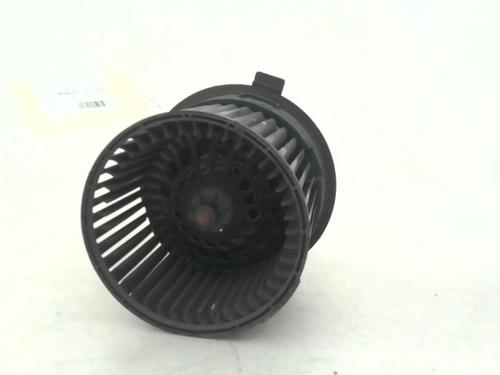 Heater blower motor RENAULT CLIO IV (BH_) 1.5 dCi 90 | BP24779710M62 