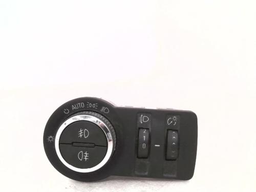 Used Headlight switch OPEL INSIGNIA A Sports Tourer (G09) 2.0 CDTI (35) (131 hp) 24781078