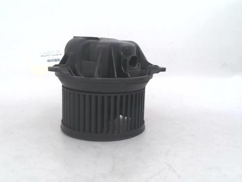 Used Heater blower motor RENAULT TRAFIC II Van (FL) 1.9 dCi 100 (FL0C, FL0K, FL0B) (101 hp) 24779900