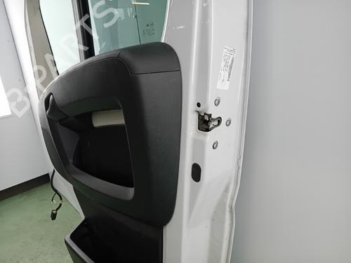 dr-hjre-fortil-peugeot-boxer-van-2006-36468712 main image