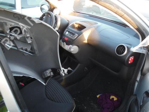 Tailgate lift support PEUGEOT 107 (PM_, PN_) 1.0 | BP24774960C138