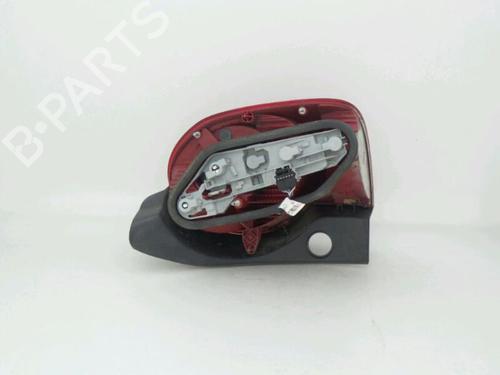 Venstre baglygte RENAULT MODUS / GRAND MODUS (F/JP0_) 1.5 dCi (FP0E, JP0E) (65 hp) 24773753
