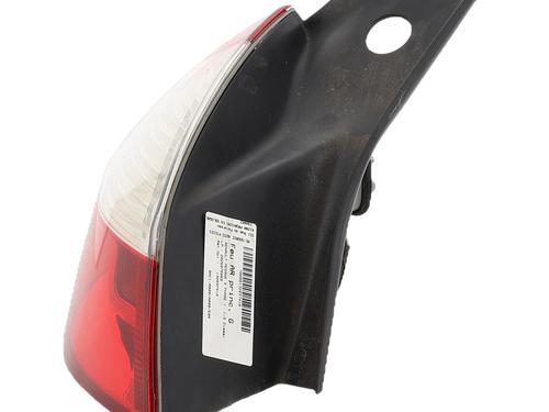 left-taillight-renault-megane-iii-hatchback-bz01_-b3_-2008-39424938 main image
