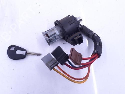 Used Ignition barrel CITROËN JUMPY I Van (BS_, BT_, BY_, BZ_) 2.0 HDi 95 (94 hp) 28799073