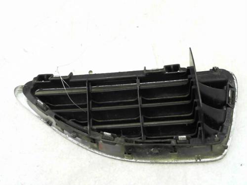 Used Grille RENAULT MEGANE I (BA0/1_) 1.6 16V (BA04, BA0B, BA11, BA1J, BA16, BA19, BA1K, BA1V,... (107 hp) 24777430