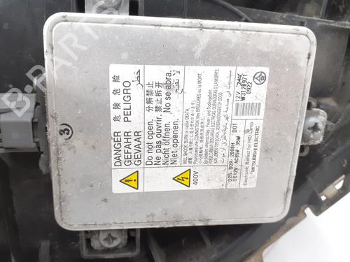 Right headlight MITSUBISHI OUTLANDER II (CW_W) 2.2 DI-D 4WD | BP29744373C29 