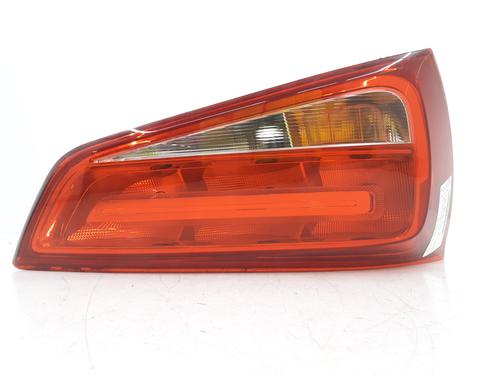 Venstre baglygte AUDI A1 Sportback (8XA, 8XF) 1.4 TFSI (125 hp) 31378525