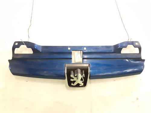 Used Grille PEUGEOT 406 (8B) 1.8 16V (110 hp) 24785106