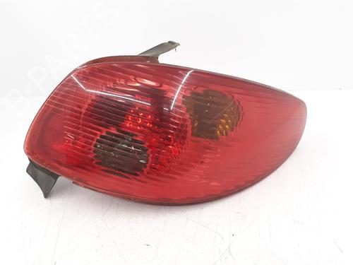 Used Left taillight PEUGEOT 206 Hatchback (2A/C) 1.1 i (60 hp) 32282173