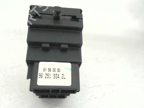 Used Switch CITROËN XSARA (N1) 1.9 TD (90 hp) 24779324