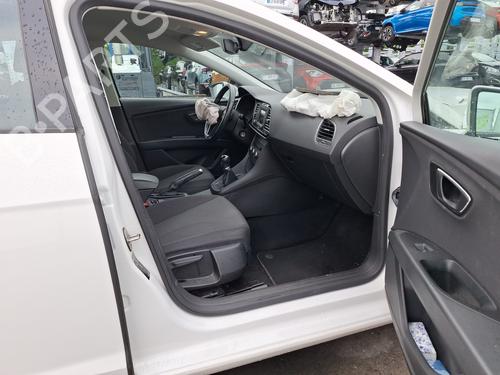 Left tailgate light SEAT LEON (5F1) 1.2 TSI | BP31585930C79  - Image 38